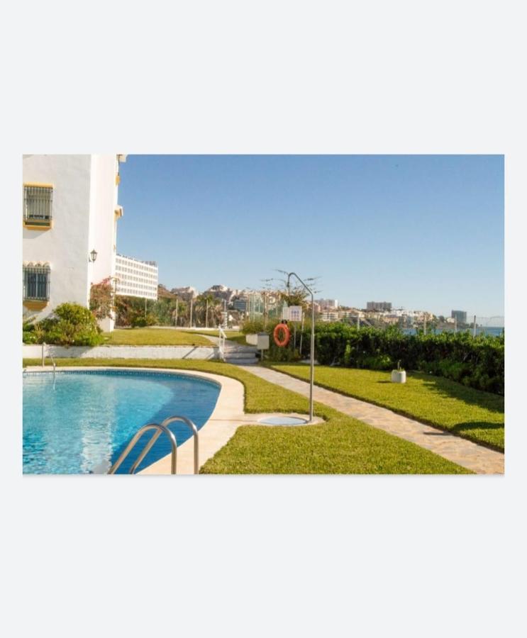 Espectacular Apartamento En Primera Linea De Playa Benalmádena Eksteriør bilde