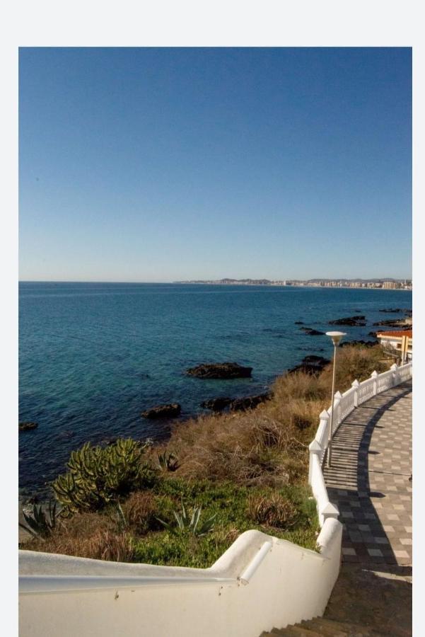 Espectacular Apartamento En Primera Linea De Playa Benalmádena Eksteriør bilde